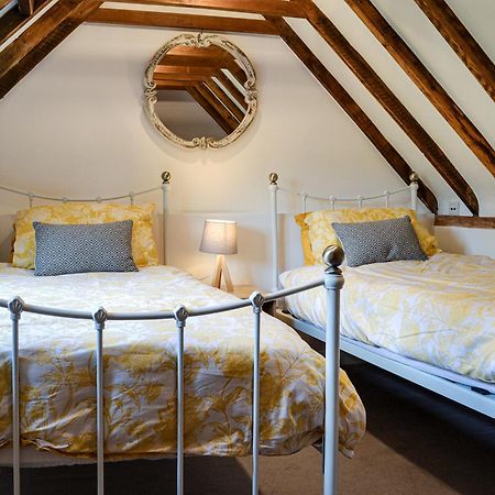 The Old Thatched Cottage Tenterden Exterior foto